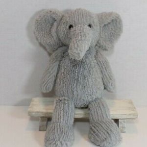 Manhattan Toy stuffed elephant great condition